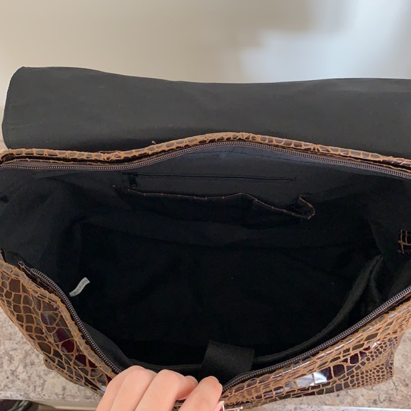 Gazzaz Brown Soft Leather Carry-On - Picture 11 of 16